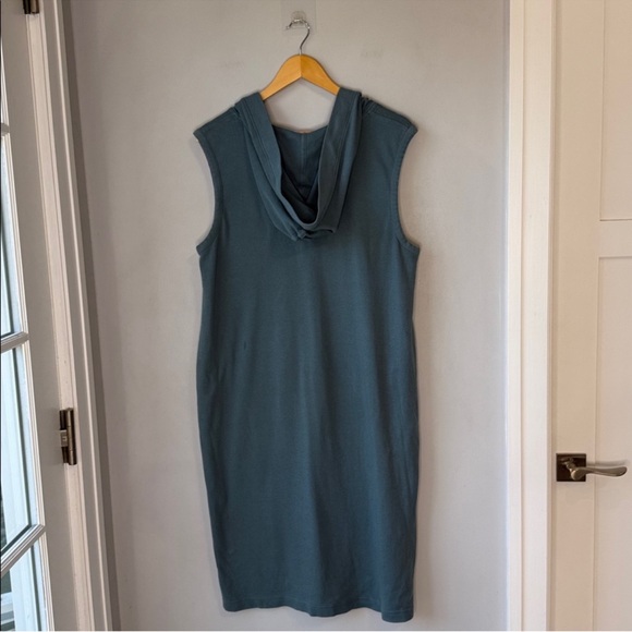 PACT Organic Cotton Airplane Hooded Tank Midi Dress - Picture 4 of 10